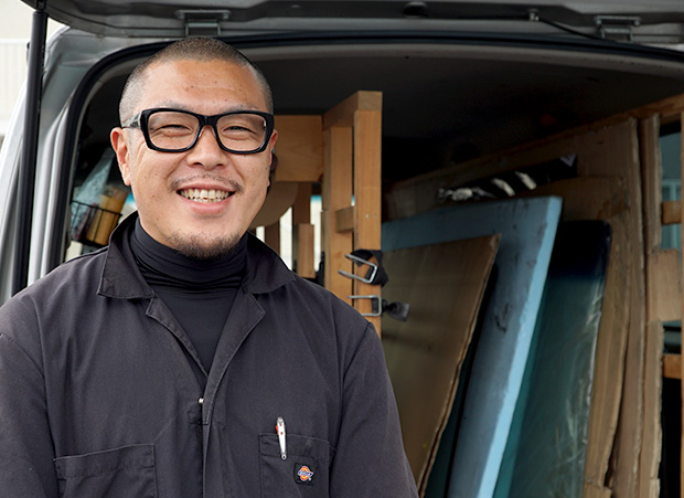 株式会社白井自動車硝子